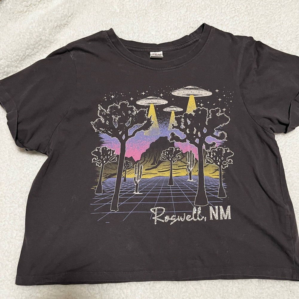 Roswell NM Graphic Tee